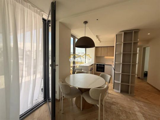 APARTAMENT SPECTACULOS PIATA VICTORIEI -PETRU RARES TERASA 80 MP - Fotografie 1