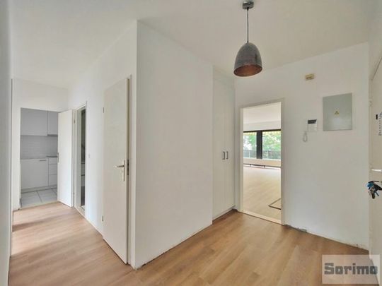 Appartement te huur - Photo 1