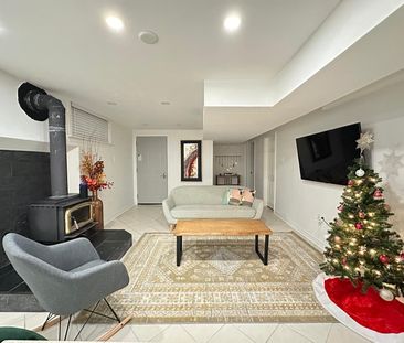 For Lease - 447 Taylor Mills Drive, Richmond Hill, Ontario - Photo 3