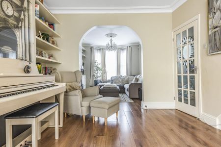 4 bedroom house to rent - Photo 3