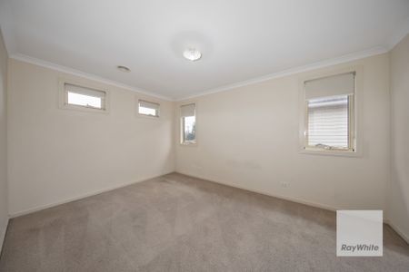 Comfortable & Convenient Living in St Albans - Photo 4