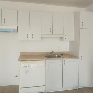 2 CH - 1 SDB - Longueuil - $1,400 /mo - Photo 3