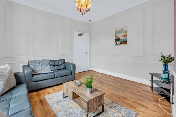 Beechwood Road, Burley, LS4 2LU - Photo 1