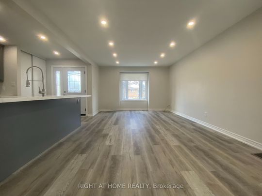 For Lease - 118 Avening Drive, Toronto, Ontario - Photo 1