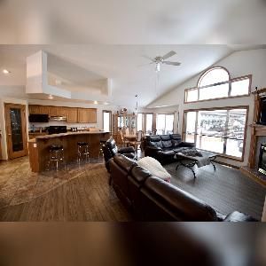 Westpark Fully Finished 4 Bed 3 Bath Home for Rent Fort Saskatchewan - Photo 5