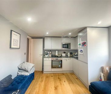 1 bedroom flat to rent - Photo 6