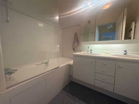 APPT 2 PIECES – 51.50 m2 – QUARTIER MAIRIE - Photo 5