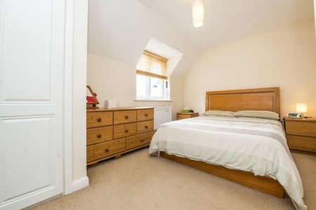 Appleyard Close, Cheltenham, GL51 - Photo 2