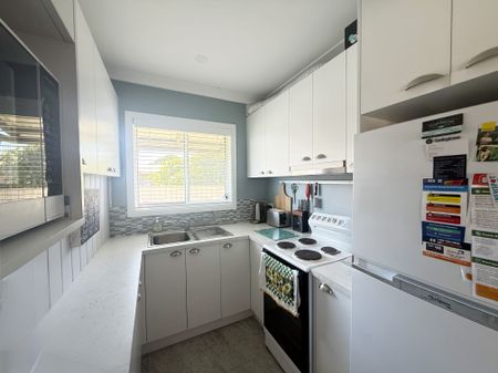 Charming Coastal Retreat At Greenwell Point - Photo 4