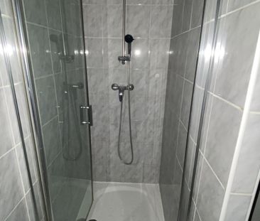 T2 33 m2 + Loggia - La Rode - Photo 5