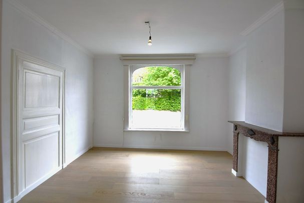Karaktervolle rijwoning in Rumbeke - Photo 1