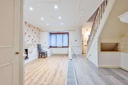 Stockers Lane, Old Woking, GU22 - Photo 3