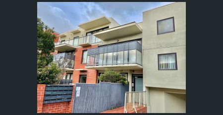Stylish Apartment Living in Clayton - Photo 5