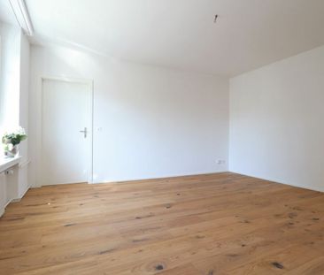 Frisch sanierte 2.5 Zimmer-Wohnung an zentraler Lage - Foto 1