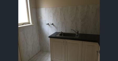 Make this home yours today! Large 3 bedroom home in prime location - Photo 5