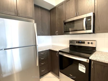 For Lease - 349 Rathburn Road Unit# 2118, Mississauga, Ontario - Photo 5