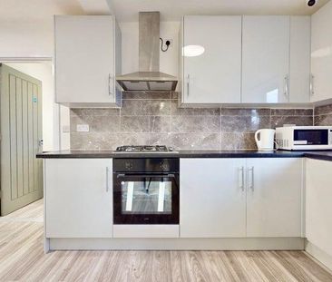 1 bedroom house of multiple occupation to rent - Photo 6