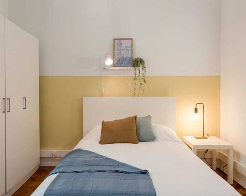 Avenida da Igreja, Lisbon, Lisbon 1700 - Photo 1