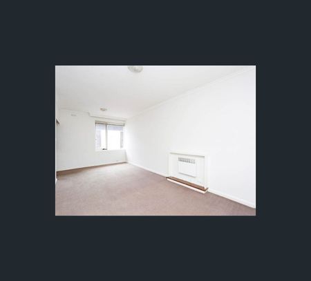 13/563 Glenferrie Road, Hawthorn, Vic 3122 - Photo 2