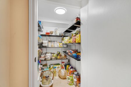 For Lease - 4982 Maxine Place, Mississauga, Ontario - Photo 4