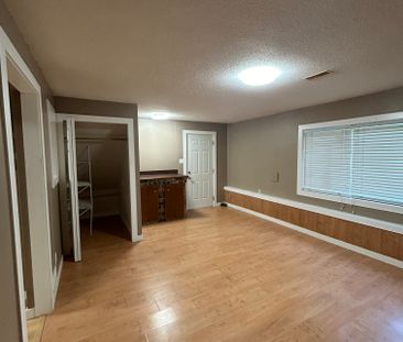 35062 High Drive - Lower Suite - Photo 5