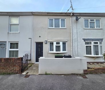 Leesland Road, Gosport - Photo 3