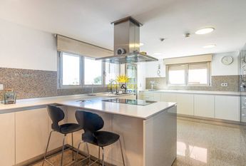 Long term rental, Luxury house with 5 bedrooms in Los Balcones - Los Altos del Edén, Torrevieja Alicante.