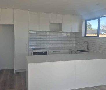 39 Wilkin Road - Brand New - Photo 4