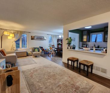 For Lease - 63 Bronte Crescent, Barrie, Ontario - Photo 2