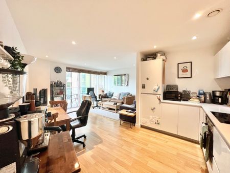 1 Bed Flat, Waterside Apartments, N4 - Photo 3