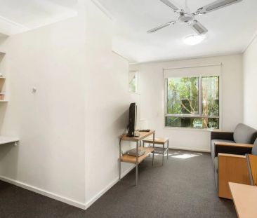 6011/570 Lygon Street, - Photo 3