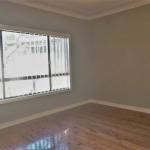 3 Bedroom Family Home - Photo 2