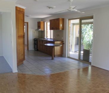 22 Acacia Street, QLD 4655, Point Vernon - Photo 3