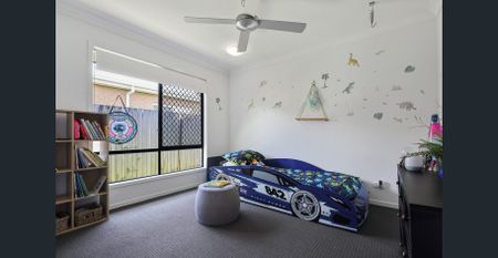 Modern Family Home in Prime Pimpama Location – Close to Schools, Shops & M1 - Photo 4