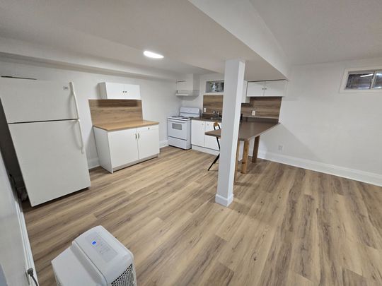 For Lease - 1224 Cramer Street, Mississauga, Ontario - Photo 1