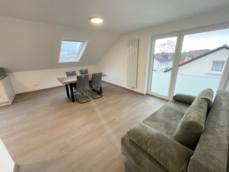 Bonn-Beuel: Schicke, möblierte Dachgeschosswohnung – sofort einziehen und wohlfühlen! - Photo 3