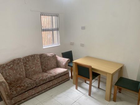 1 bedroom terraced house to rent - Photo 4
