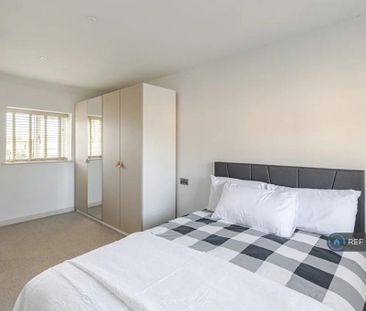 2 bedroom semi-detached house to rent - Photo 4