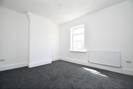 2 Bed Terraced House, Wythburn Street, M6 - Photo 2