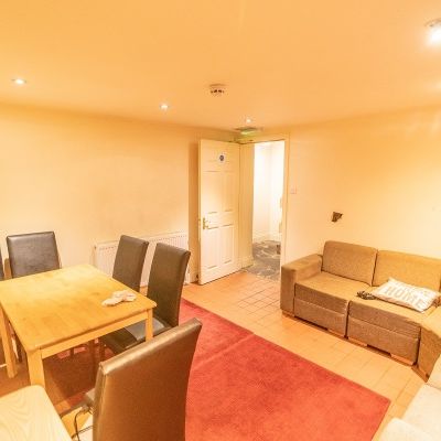 Room 1, 32 Lord Mayor's Walk - Photo 1