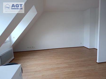 Location Appartement 1 pièce 31m² BEAUVAIS 60000 - Photo 2