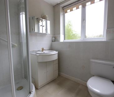3 bedroom apartment to rent - Photo 2