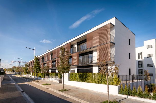 Piso de alquiler en Ronda de Jean Monnet, 230, Can Gambús - Photo 1