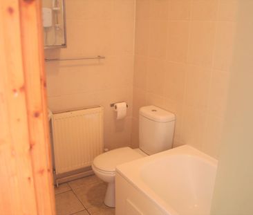 1 Bed Flat, Chatham Street, RG1 - Photo 3