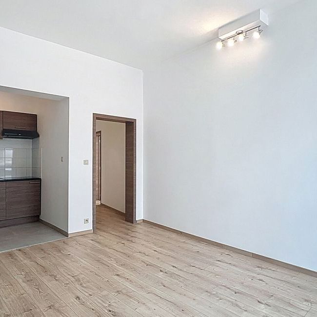 Appartement te huur in Liège voor € 900 met 2 slaapkamers - Foto 1