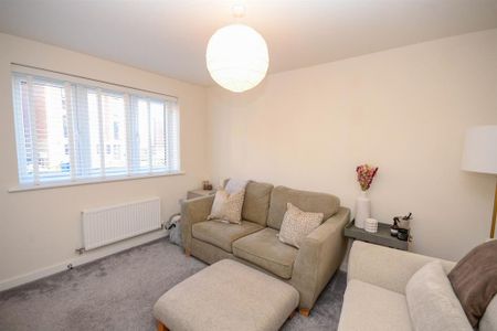 2 bedroom terraced house to rent - Photo 3