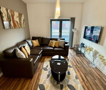 2 Bed Penthouse, Salford, M3 - Photo 1