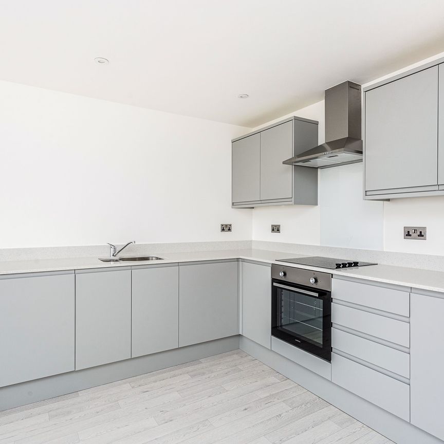 2 bedroom apartment to rent Willow Park, Leigh Road, Havant, PO9 - Photo 1