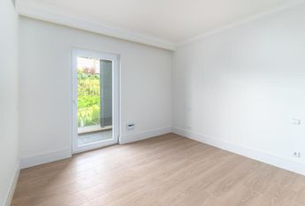 1 Bedroom Apartment with swimming pool, Janelas Verdes, Lisboa