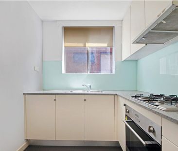 7/242 Toorak Road, South Yarra VIC 3141 - Apartment For Rent | Domain - Photo 4